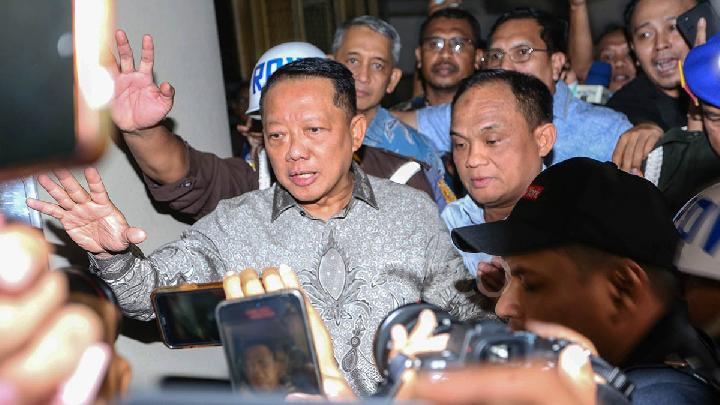 Praperadilan Pengalihan Kasus Febrie Adriansyah Dicabut