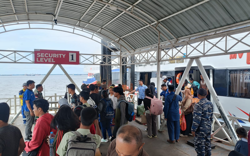 Keberangkatan Ferry Nataru di Dumai Aman dan Lancar, Pelindo Apresiasi Kinerja Polres