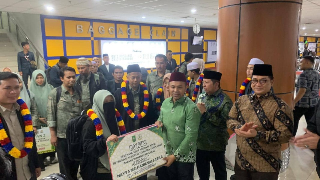Sambut Kafilah Riau, Gubernur Serahkan Ratusan Juta Bonus Kepada Pemenang