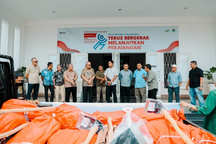 PTPN IV Regional III Kirim Ratusan Peralatan Bantu Pemulihan Pasca Bencana Sumbar