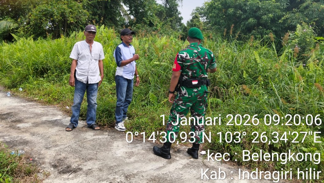 Babinsa Koramil 06/Kateman Ajak Warga Jaga Lingkungan, Larang Buka Lahan Dengan Cara Dibakar