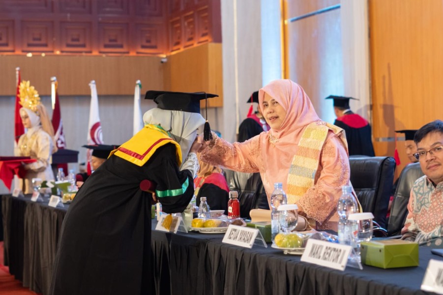 Wisuda 325 Mahasiswa, Universitas Abdurrab Menuju Visi Internasional