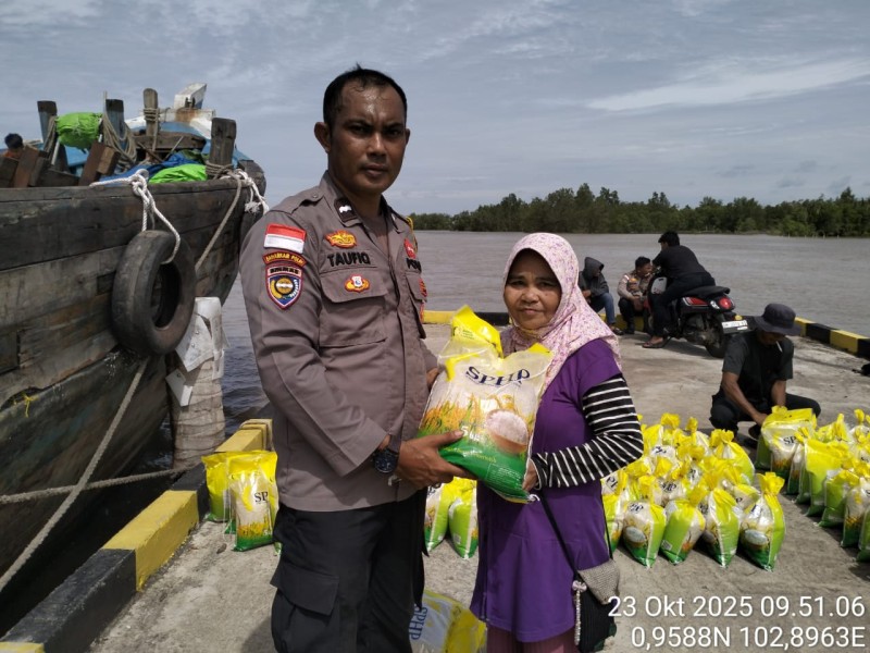 Polres Meranti Salurkan 98 Ton Beras SPHP Lewat Gerakan Pangan Murah di Sembilan Kecamatan