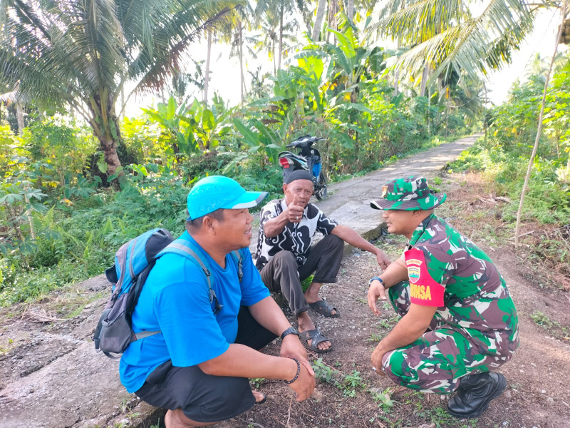 Babinsa Tagaraja Imbau Warga Tidak Sembarangan Membakar di Musim Kemarau