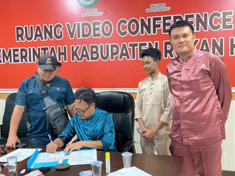 Warga Pasir Putih Barat Terima Kompensasi Dampak Perpanjangan Sewa Lahan Menara Telekomunikasi