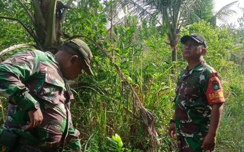 Cegah Karhutla, Babinsa Bukit Kapur Ajak Warga Bagan Besar Tidak Buka Lahan dengan Cara Membakar