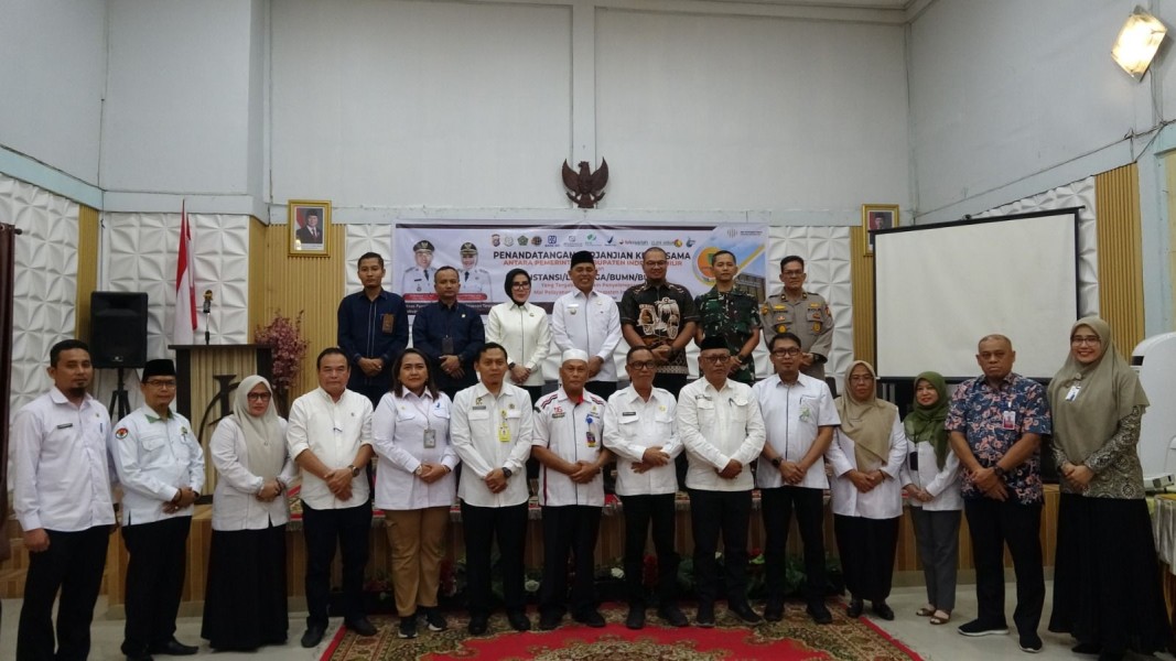 Bupati Inhil H. Herman Saksikan Penandatanganan Kerja Sama Gerai Mal Pelayanan Publik