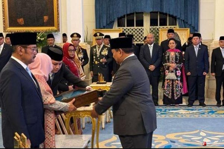 Presiden Prabowo Anugerahkan Gelar Pahlawan Nasional kepada 10 Tokoh, Ada Soeharto dan Gus Dur Termasuk Tuan Rondahaim Saragih dari Sumatera Utara