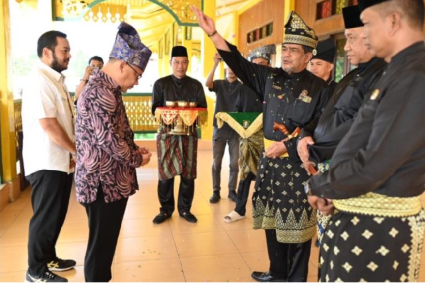 Sekda Dumai Fahmi Rizal Silaturahmi ke LAMR, Perkuat Sinergi Pemerintah dan Lembaga Adat