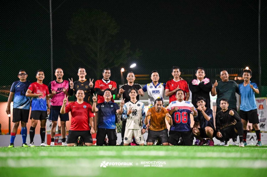 Perkuat Silaturrahmi, Kejari Pekanbaru dan Forwaka Gelar Fun Minisoccer
