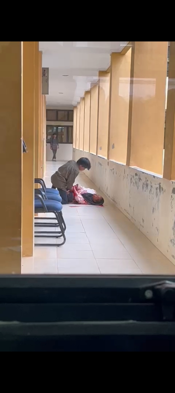 Di Bulan Ramadhan, Mahasiswi Islam UIN Suska Bersimbah Darah Dibacok di Kampus