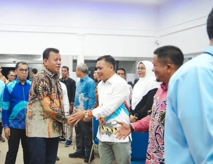 Bupati Maby Hadiri Pengukuhan IKA UNRI Kuansing Periode 2025–2030