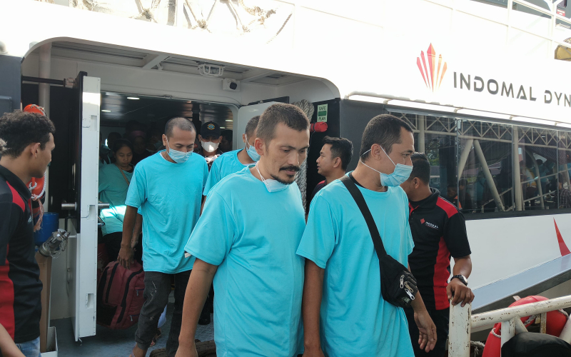 PMI Bermasalah Asal Berbagai Daerah Tiba di Dumai Usai Dideportasi dari Malaysia
