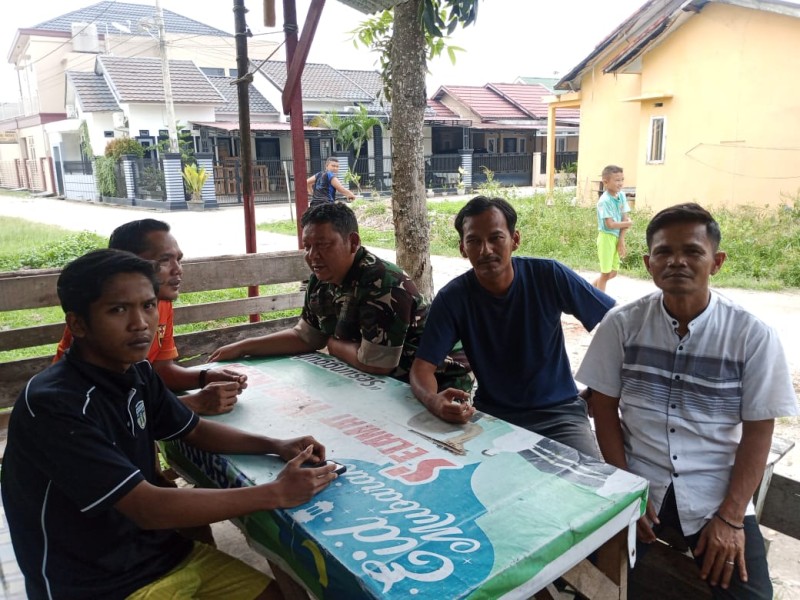 Serma D. Sihombing Sosialisasikan Bahaya Narkoba Pada Warga Muara Bungkal