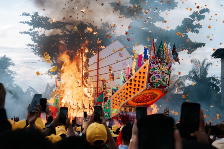 PLN UP3 Dumai Kembali Buktikan Keandalan Listrik Tanpa Kedip, Sukses Kawal Festival Bakar Tongkang 2026