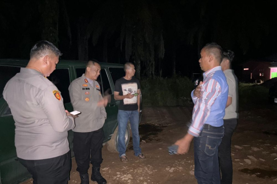 Gawat! Warga Desa Balam Rohil Bentrok dengan Keamanan Perusahaan PT UTS, 7 Orang Luka Bacok