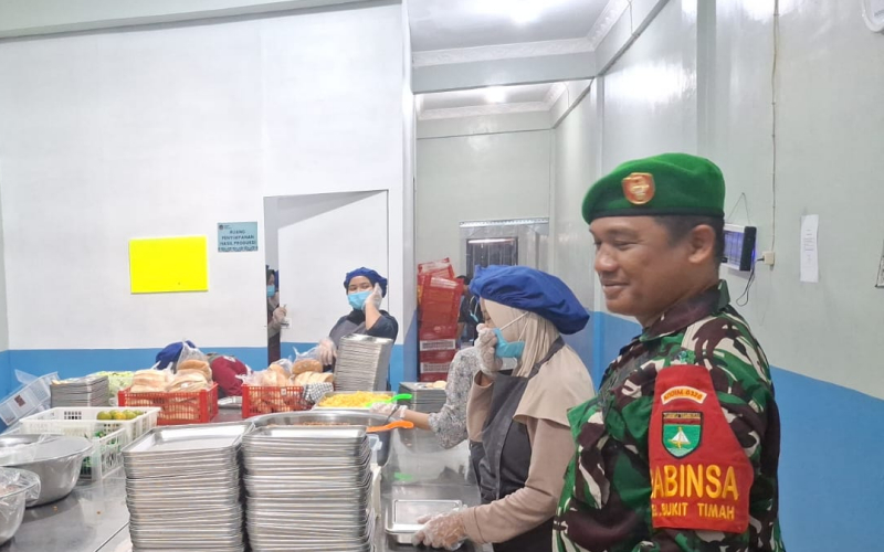 Koramil 01/Dumai Kawal Program Makanan Bergizi Gratis untuk Pelajar dan Posyandu