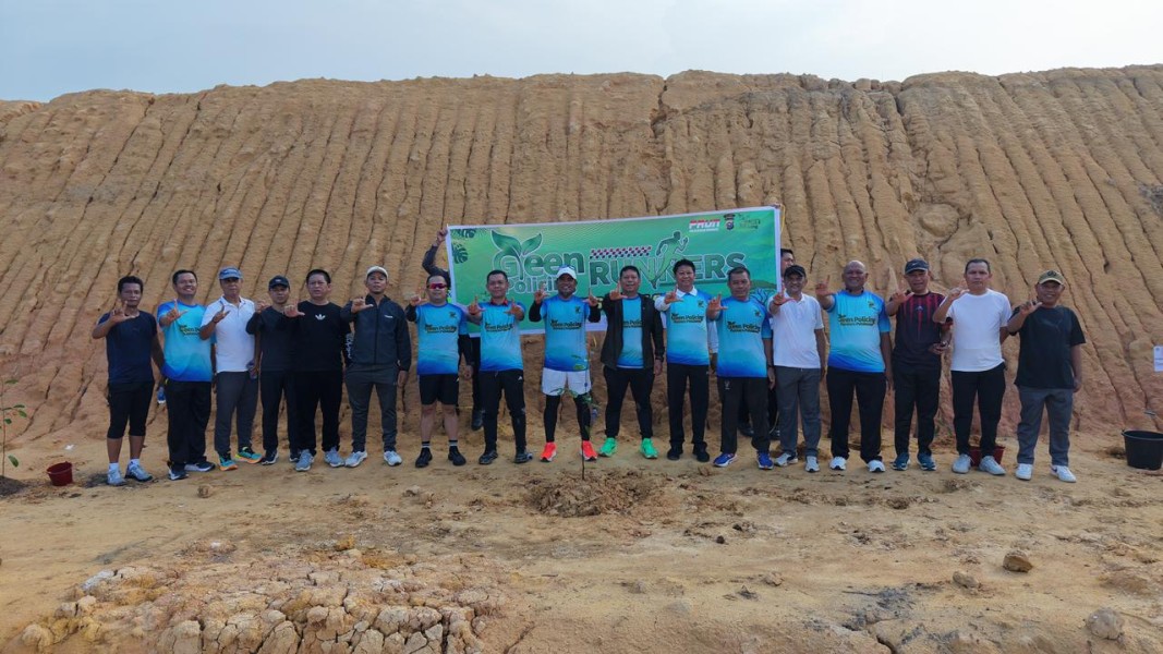 Kapolres dan Bupati Pelalawan Pimpin Green Policing, Tanam Pohon untuk Masa Depan Bumi yang Lestari