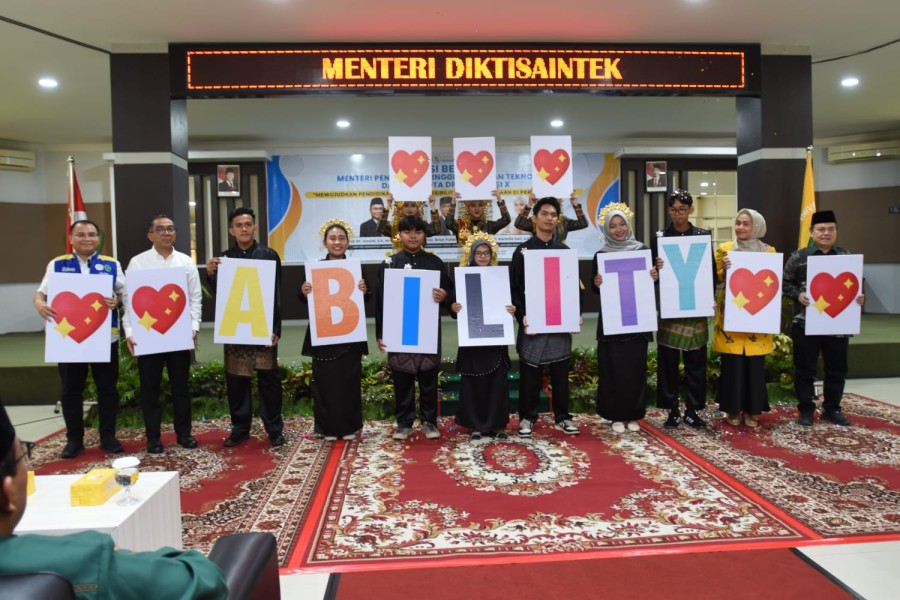 Datang Ke Riau, Mendiksaintek Prof Brian Yuliarto Apresiasi Kampus Unilak