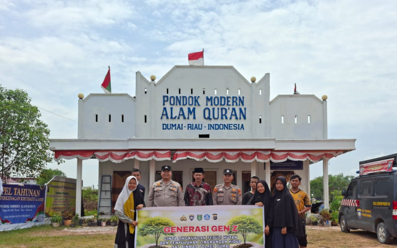 Polres Dumai Tanam Pohon di Ponpes Alam Quran, Wujud Kepedulian Lingkungan