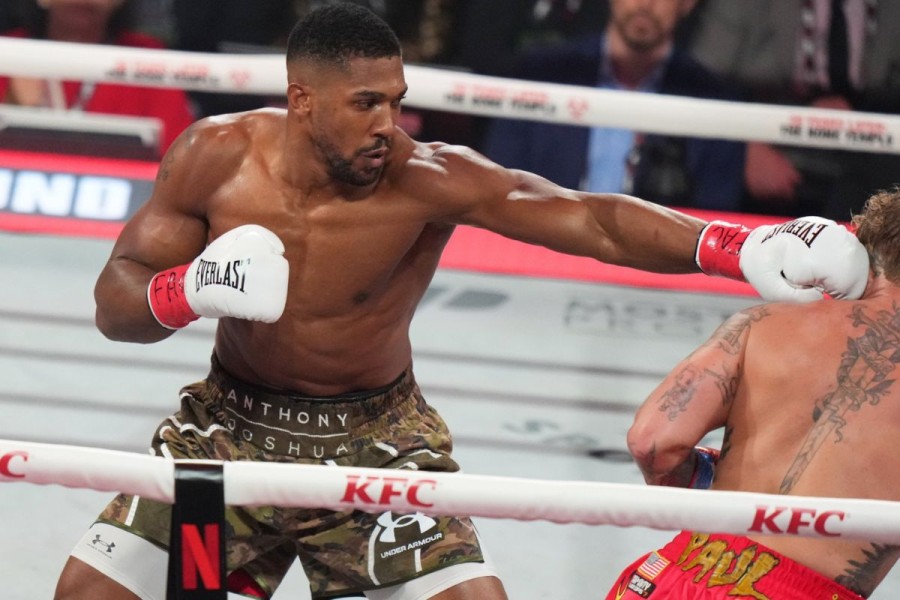 Dunia Tinju Berduka, Dua Anggota Tim Anthony Joshua Berpulang dalam Kecelakaan