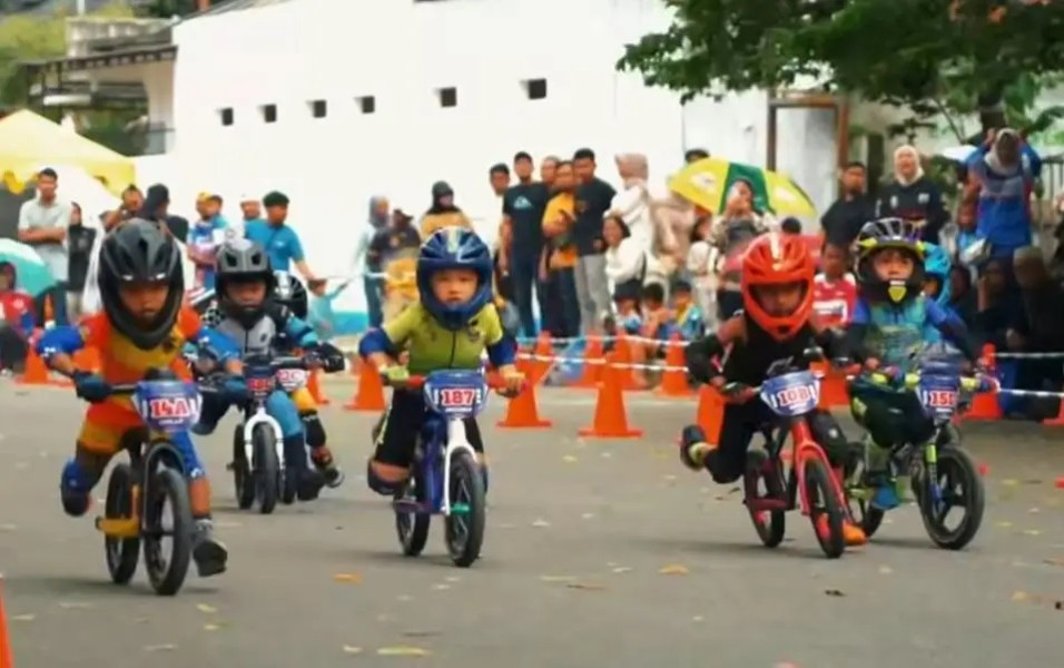 Bocah 4 Tahun Asal Pekanbaru Juara Push Bike Sumatera di Payakumbuh