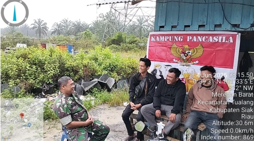 Babinsa Koramil 04/Perawang Sosialisasikan Nilai-Nilai Pancasila di Kampung Maredan Barat
