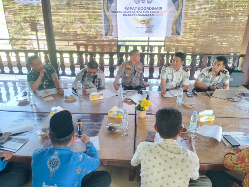 Danramil 03/Minas Diwakili Pelda Muhammad Nasir Hadiri Rapat Koordinasi TIMPORA Kecamatan Minas