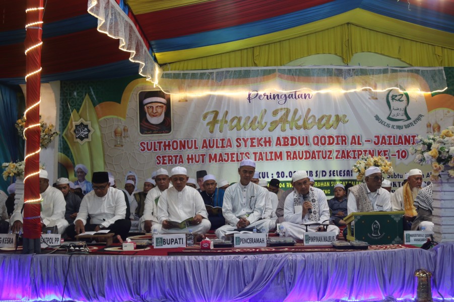Bupati Inhil Ajak Jamaah Teladani Akhlak Syech Abdul Qadir Al Jailani
