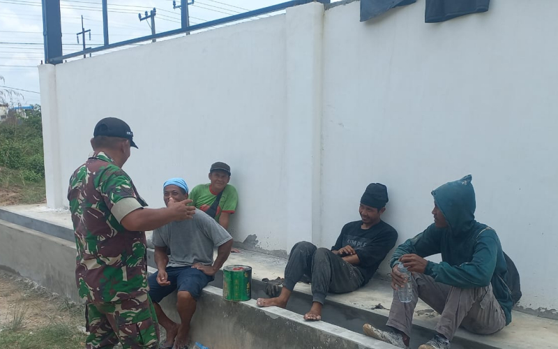 Babinsa dan Security PHR Patroli Jalur Pipa Minyak, Warga Diimbau Jaga Keamanan