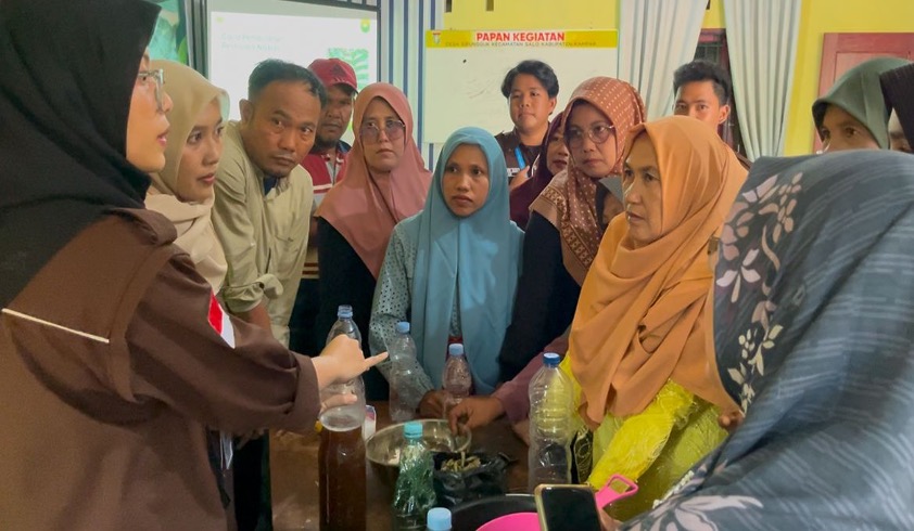 Giatkan Pertanian Ramah Lingkungan, Mahasiswa UNRI 2025 Gelar Workshop Pestisida Nabati di Desa Sipungguk