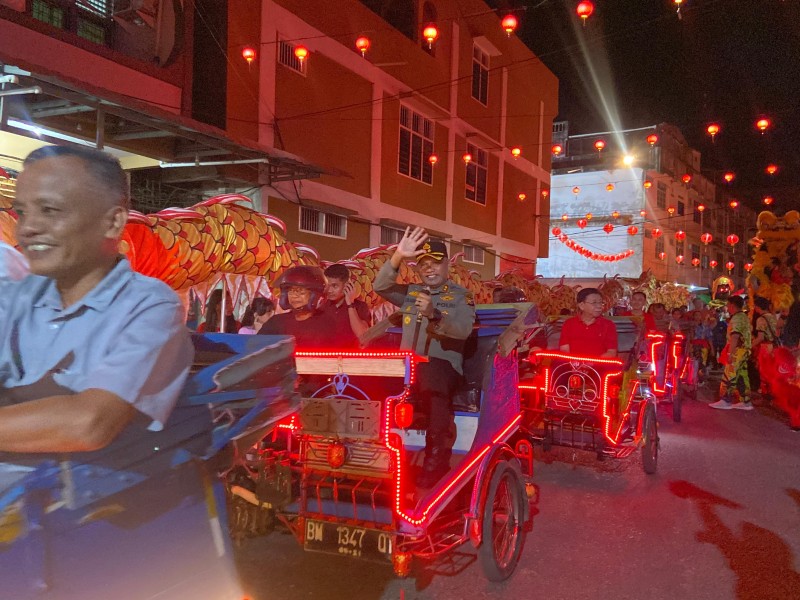 Pawai Tahun Baru Imlek 2577 Dikota Rengat, Kapolres Inhu Pimpin Langsung Pengamanan