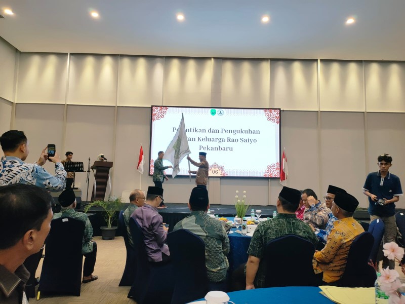 Pelantikan Pengurus IKRS Dimeriahkan Penampilan Tari Tortor