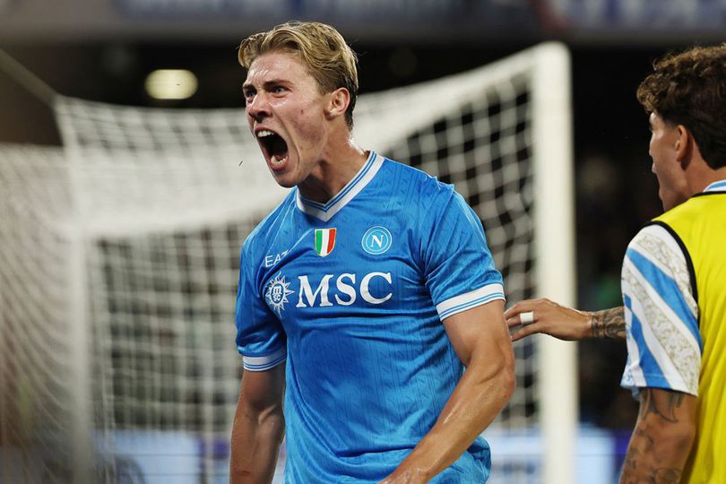 Napoli Comeback, Gol Hojlund Antar Partenopei Tundukkan Genoa 2-1