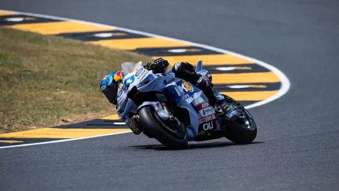 MotoGP Catalunya 2025: Alex Marquez Juara, Asapi Kakak Sendiri