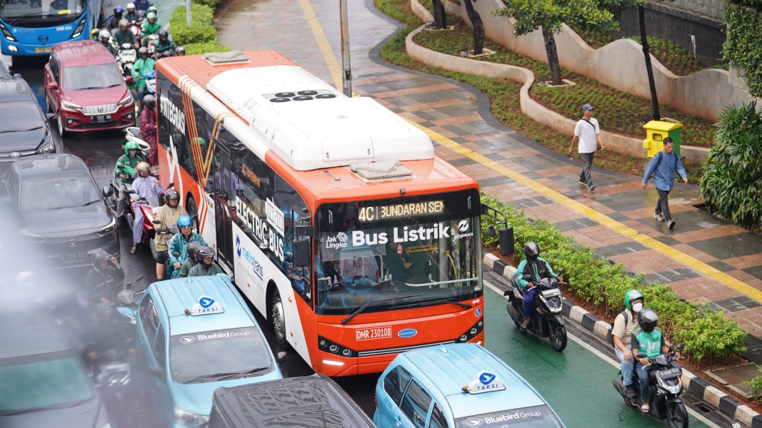 DKI Terapkan Tarif Rp1 Transportasi Umum pada 24 April 2026