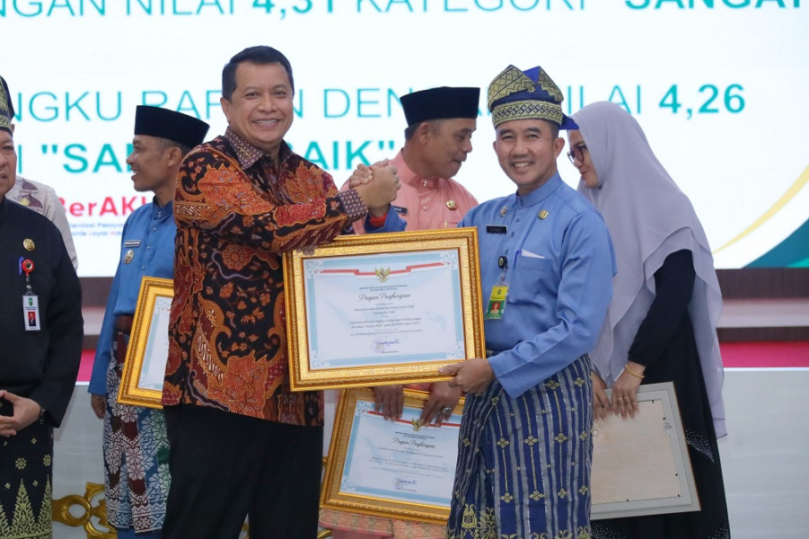 Selamat! Siak Raih Penghargaan Pelayanan Publik Sangat Baik dari Kemenpan-RB