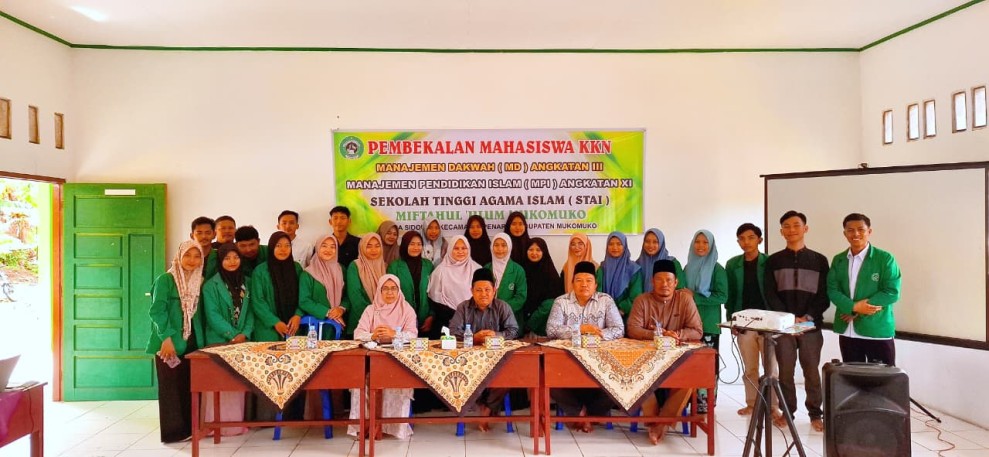 Ketua STAIMU Mukomuko Berikan Pembekalan KKN, Tekankan Kontribusi Nyata Mahasiswa di Masyarakat