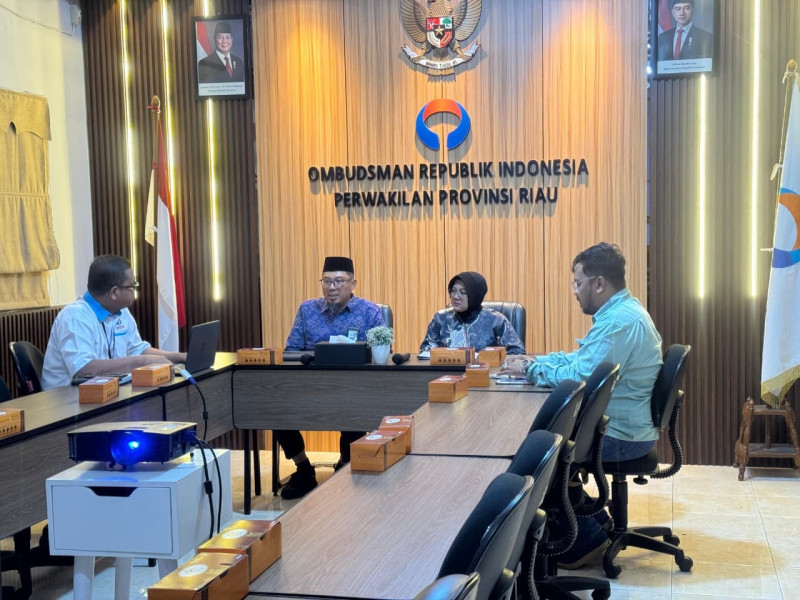 Kunjungan Bupati Afni ke Ombudsman: Fokus Evaluasi dan Digitalisasi Mal Pelayanan Publik Siak