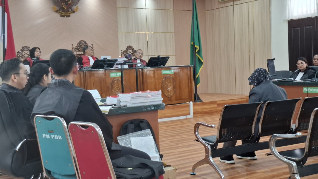 Hakim Minta Bupati Siak Adil Sikapi Konflik PT SSL dengan Warga