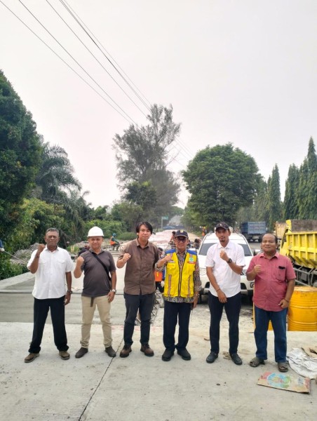 Jalan Soekarno Hatta Retak di Sejumlah Titik, Publik Tunggu Bukti Perbaikan Dinas PU