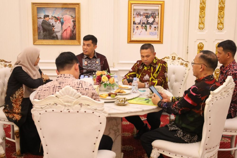 Bertemu Gubri Wahid, Kakanwil Kemenkum Riau Laporkan Pos Bantuan Hukum di Desa Sudah 100 Persen