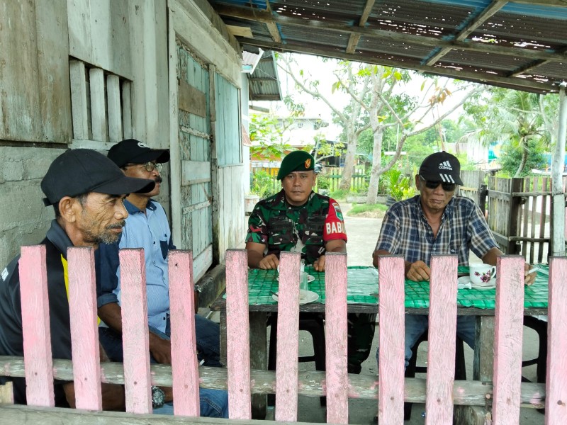 Jalin Silaturahmi dengan Warga Binaan, Babinsa Koramil 06/Kateman Ajak Jaga Kebersamaan