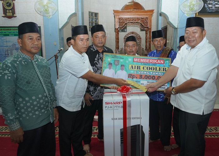 Safari Ramadan Asahan Hari Kedua: Bupati Taufik dan Sekda Zainal Sebar Bantuan di Dua Kecamatan