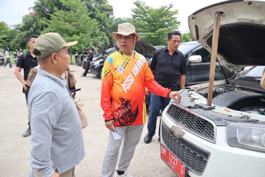 Pemkab Inhil Buka Lelang Kendaraan Dinas untuk Umum, Bupati Herman Tinjau Langsung Lokasi