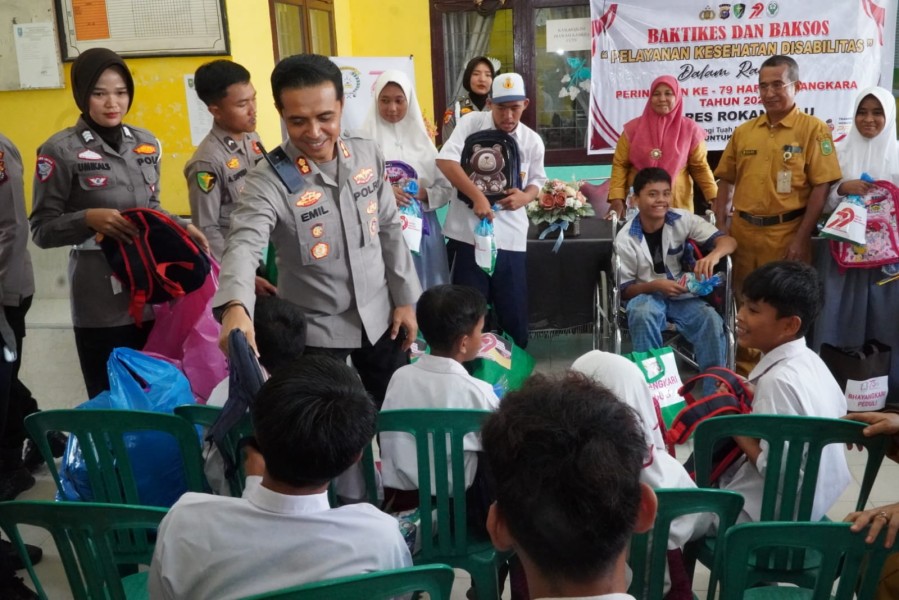 Peduli Anak Berkebutuhan Khusus, Polres Rohul Gelar Baksos & Pemeriksaan Kesehatan