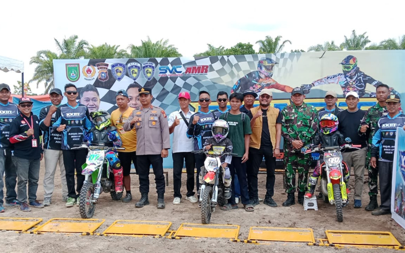 Danramil Sungai Sembilan Hadiri Kejuaraan Grasstrack & Motocross KKAT 1 Dumai