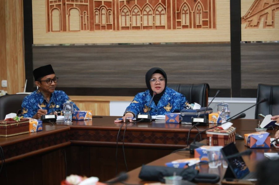 Bupati Siak: Bayarkan Dulu Gaji Pegawai, Saya Terakhir