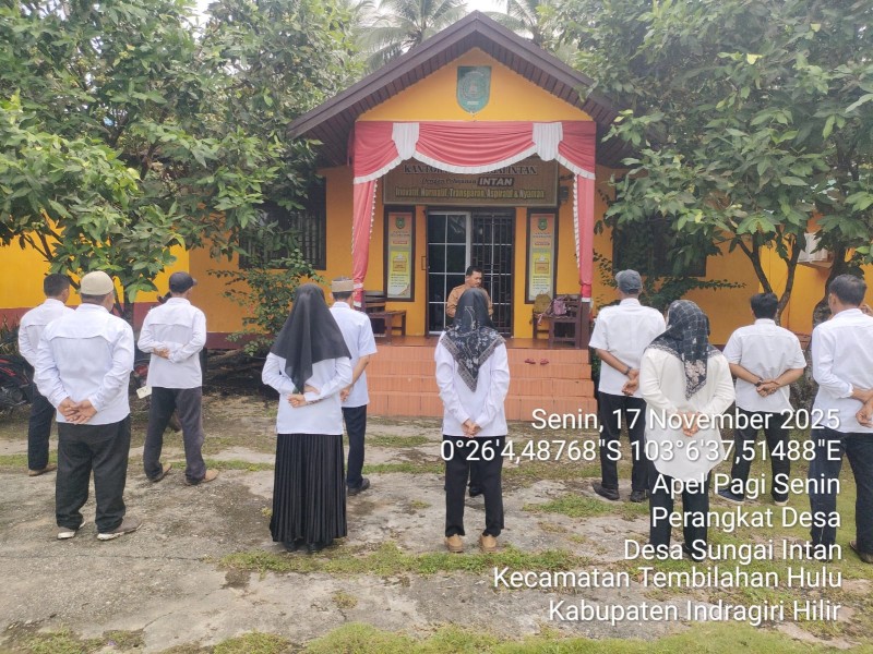 Perkuat Koordinasi, Pemdes Sungai Intan Gelar Apel Senin Pagi