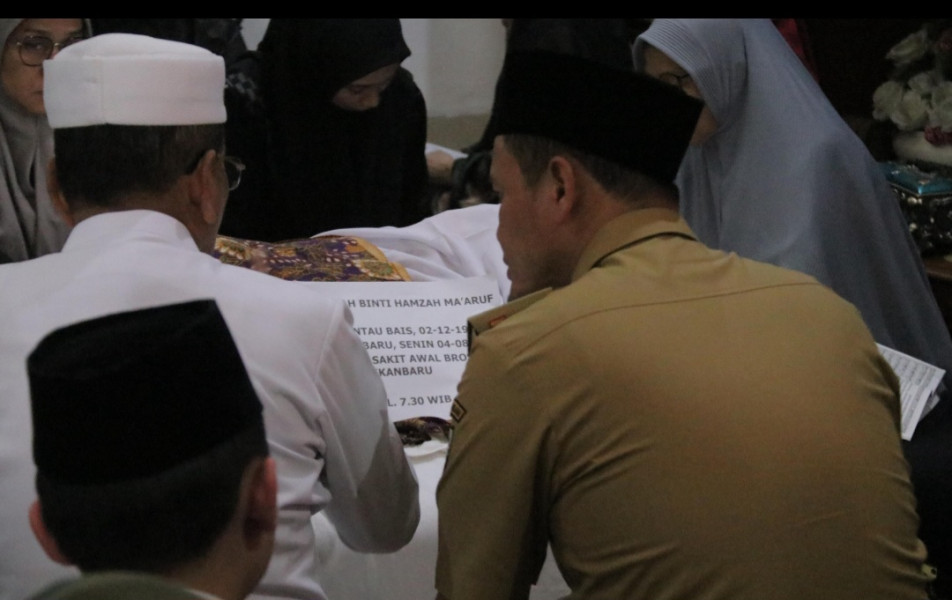 Wali Kota Agung Nugroho Sampaikan Duka Mendalam Atas Wafatnya Istri Bupati Rohil